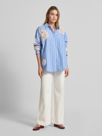 Essentiel Antwerp Relaxed Fit Hemdbluse aus reiner Baumwolle Modell 'IDENTICAL' Hellblau 1