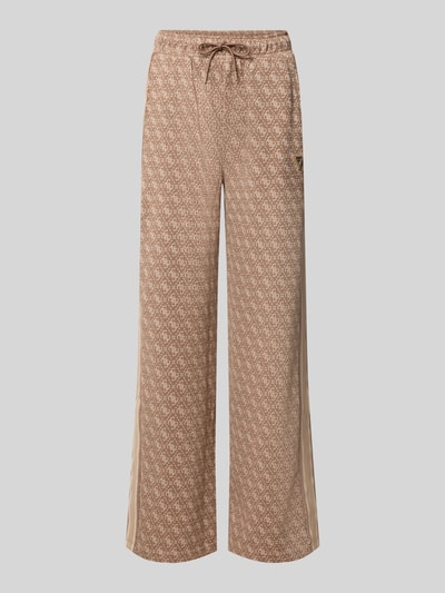 Produktfoto, Sweatpants mit Logo-Muster im Allover-Look von GUESS, braune Wide-Leg-Form, elastischer Bund, Material-Mix mit Stretch-Anteil