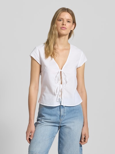 WEEKDAY Regular Fit Bluse mit Schnürung Modell 'Lizzard' Offwhite 4