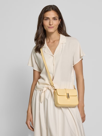 Seidenfelt Handtas met kliksluiting, model 'LILLA' Lichtgeel - 1