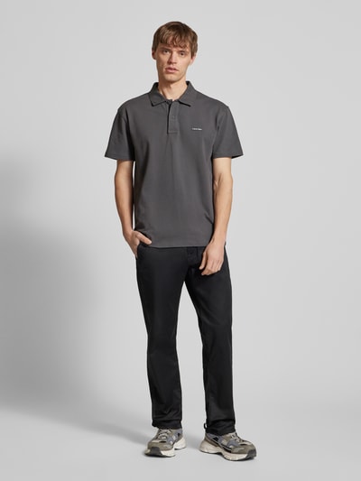 Calvin Klein Jeans Poloshirt mit Label-Patch Anthrazit 1