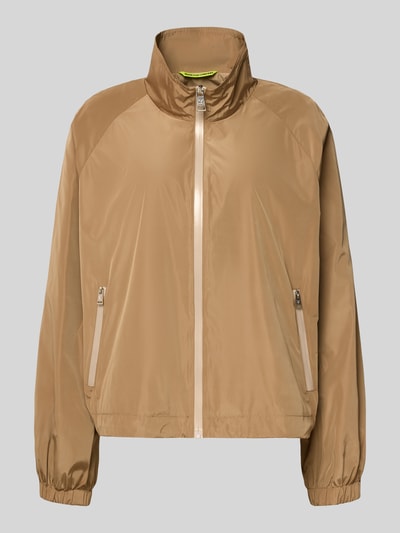 Produktfoto, Jacke mit elastischen Abschlüssen und Stehkragen von Fuchs Schmitt in Beige, Gerader-Schnitt, Reißverschluss, Raglanärmel, Seitliche Reißverschlusstaschen, Rückenlänge 56 cm, Schulterbreite 38 cm, Brustweite 48 cm, Ärmellänge 43 cm, glatte Textur