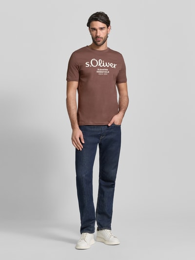 s.Oliver RED LABEL T-shirt o kroju regular fit z czystej bawełny Ciemnobrązowy 1