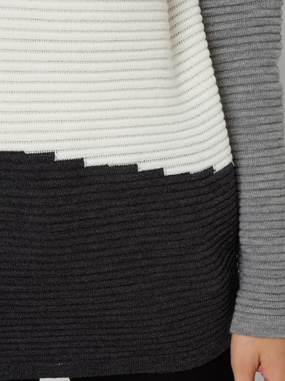 Vero Moda Sweter z prążkowaną fakturą Srebrny melanż 4