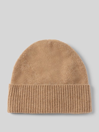 Produktfoto, Strickmütze aus reinem Kaschmir mit breitem Umschlag von Christian Berg Men in Beige, weiche Textur, gleichmäßige Form.