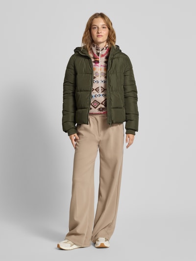 Pieces Kurtka pikowana o kroju regular fit z kapturem model ‘BEE NEW’ Khaki 1