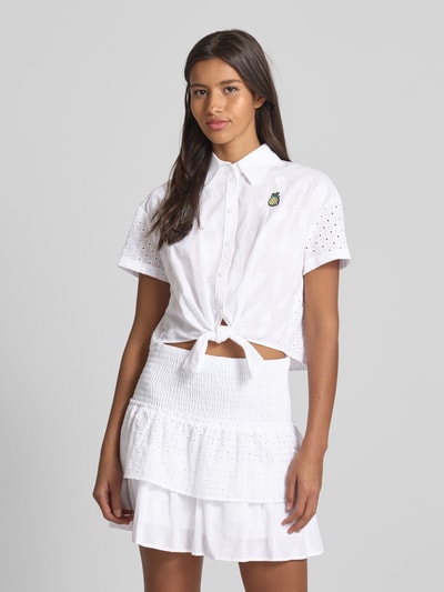 Marc Cain Cropped Bluse mit Lochstickerei und Knotendetail Weiss 4