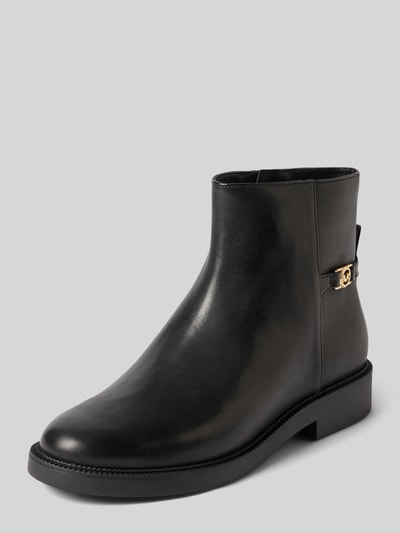 Produktfoto, botki ze skóry naturalnej z detalem z logo, zaokrąglony czubek, zamek błyskawiczny, Model 'MANDY' od MICHAEL Michael Kors, wysokość obcasa w rozmiarze 40: 3 cm, wysokość cholewki w rozmiarze 40: 13 cm, szerokość cholewki w rozmiarze 40: 12 cm