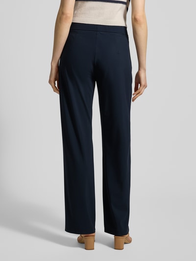 Vrouwenmodel draagt Straight Leg Jogpants uit hightech jersey model 'CANDICE' van Raffaello Rossi, dames, elastische band, vetersluiting, bandwijdte maat 36: 40 cm, binnenbeenlengte maat 36: 84 cm, donkerblauw, glad oppervlak, recht model, Ganzkörperaanzicht achterkant