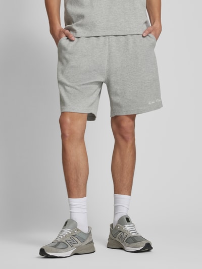 ANOTHER COTTON LAB Relaxed Fit Shorts mit Strukturmuster Mittelgrau Melange 4