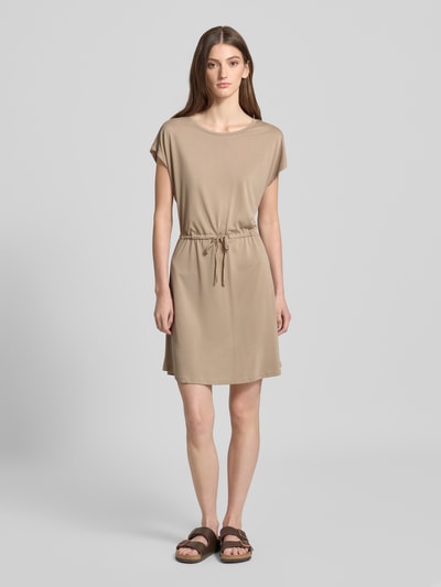 Only Getailleerde knielange jurk van viscosemix, model 'HANNAH' Zand - 1