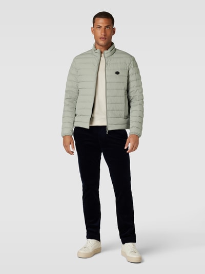 Emporio Armani Daunenjacke mit Stehkragen Oliv 1