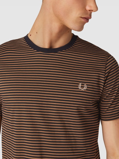 Fred Perry T-Shirt mit Streifenmuster Modell 'Fine Stripe' Beige 3