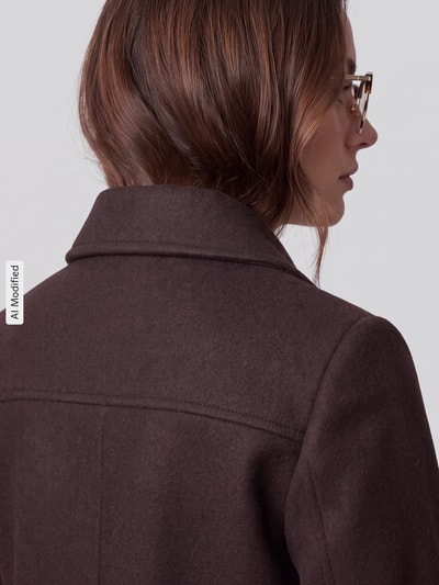 VERO MODA bluzon o kroju regular fit z wykładanym kołnierzem model 'SAFIR' Czekoladowy 3