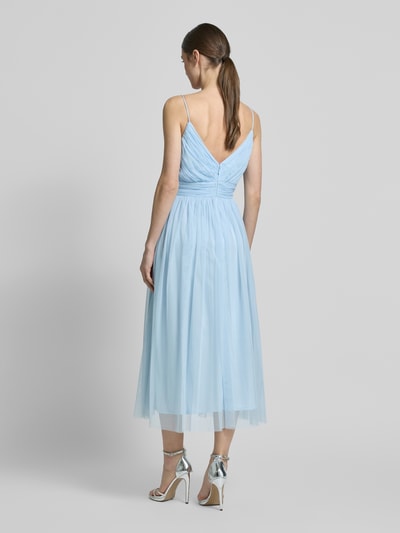 LACE & BEADS Cocktailkleid mit Taillenband und V-Ausschnitt Hellblau 5