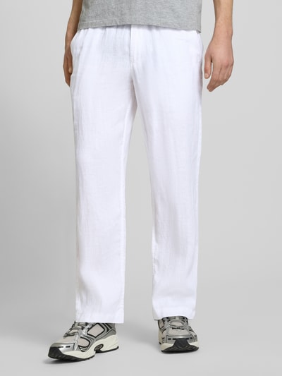 Männermodel trägt Leinenhose mit elastischem Bund Modell 'KARL LAWRENCE' von Jack & Jones in Weiß, Regular-Fit, reine Leinen, Ganzkörperansicht von vorne. Bundweite 40 cm, Innenbeinlänge 75 cm bei Größe M.