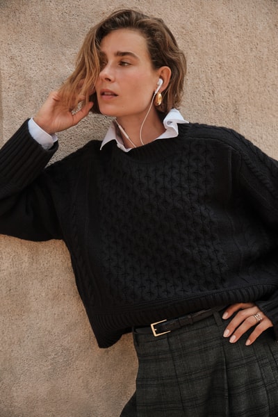 Style Icon Collection Boxy Fit Zopfstrickpullover aus 100 % Wolle – curated by Vera van Erp Marine 6