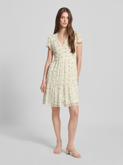 Only Getailleerde chiffon jurk met dobbystructuur, model 'AIDA ELISA' Wit - 1