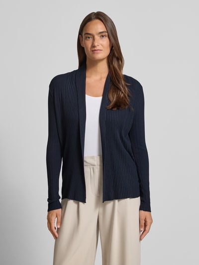 Vrouwenmodel draagt Regular Fit Cardigan uit viscosemix van Tom Tailor in melangelook, ribbreisel, lang met sjaalkraag, frontaal totaalbeeld.