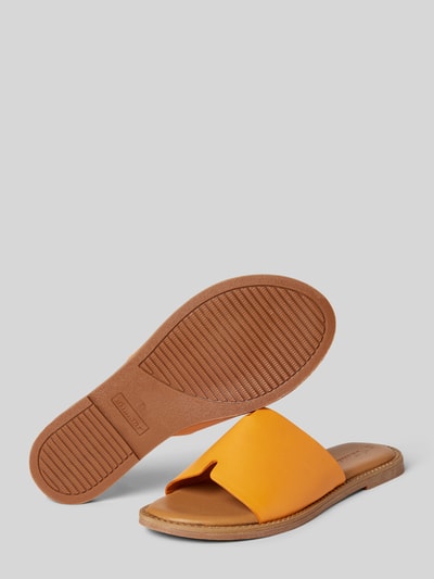 Tamaris Slippers van leer met brede riempjes Oranje - 4