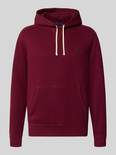 Produktfoto, Regular Fit Hoodie aus Baumwoll-Mix von Polo Ralph Lauren in dunklem Rot, Kängurutasche, strukturierte Oberfläche, cremefarbene Kordel