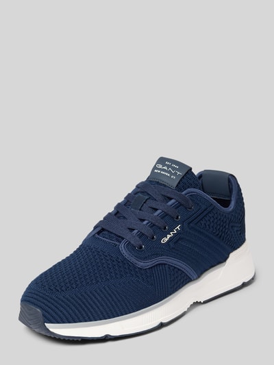Produktfoto, Sneaker aus Leder-Textil-Mix Modell 'Beeker' von Gant in Blau mit Abgerundete-Spitze, Schnürung, Absatzhöhe 6 cm, Schafthöhe 8 cm, Schaftweite 8 cm, feine Textil-Struktur und weißer Sohle.