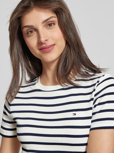 Tommy Hilfiger Slim Fit T-Shirt mit Label-Detail Marine 3