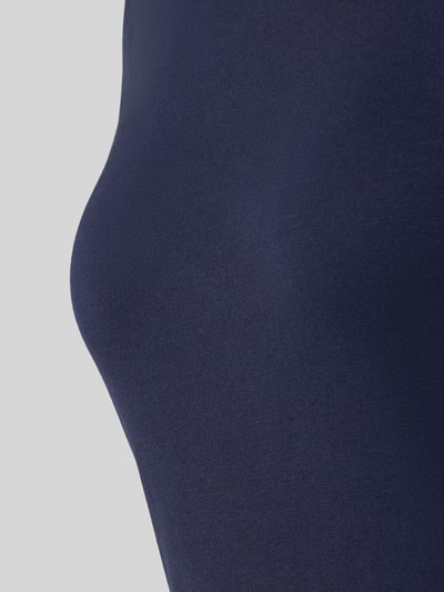 Produktfoto, Slim Fit T-Shirt aus Viskose-Mix mit Spitzenbesatz von Christian Berg Woman, elastischer Stoff in Dunkelblau, glatte Textur