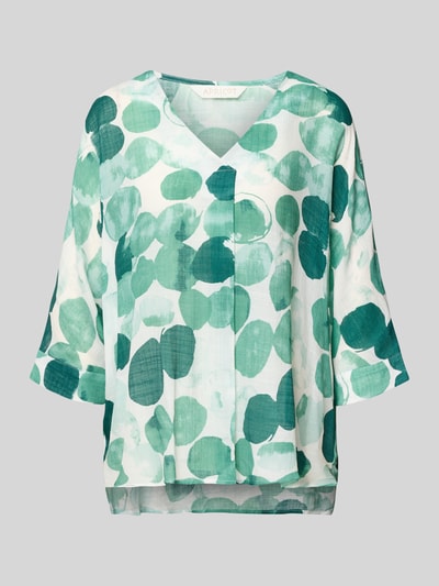 Produktfoto, Relaxed Fit Bluse im Allover-Look von Apricot in grün-weißer Farbgebung, fließender Viskose-Mix, 3/4-Arm, V-Ausschnitt