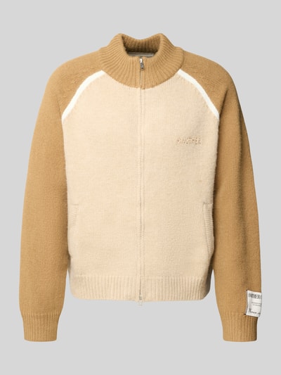 Produktfoto, Strickjacke mit Reißverschluss von ANOTHER COTTON LAB, Material-Mix, Regular-Fit, creme-beige, gerippte Abschlüsse, Rundhalsausschnitt, Label-Details, Eingrifftaschen, Rückenlänge 63 cm, Ärmellänge 71 cm