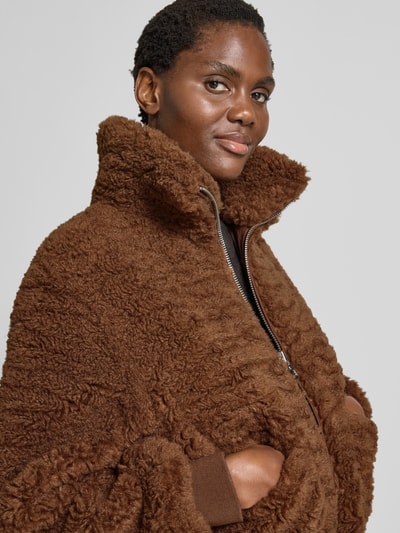 Marc O'Polo Boxy Fit Teddy-Jacke mit Pattentaschen Mittelbraun 3