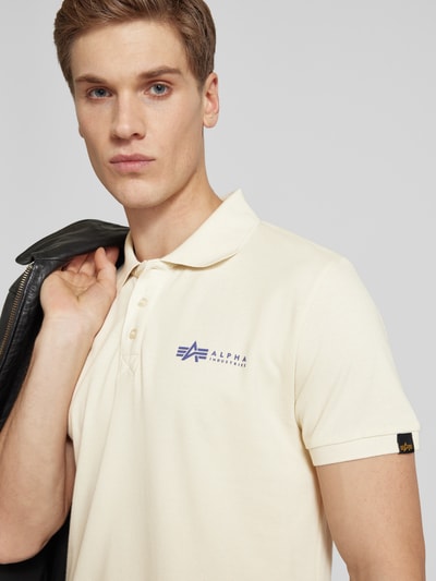 Alpha Industries Regular fit poloshirt met labelprint Offwhite - 3