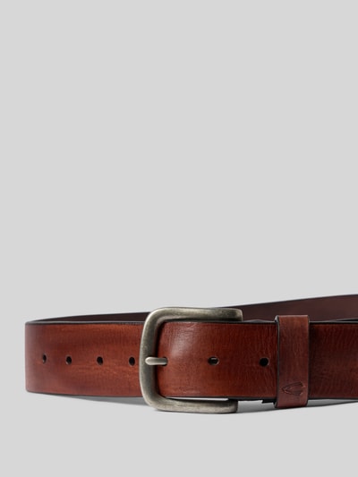 Produktfoto, Gürtel aus echtem Leder von camel active in Braun, klassische Passform, Dornschließe, Label-Detail, Breite 4 cm