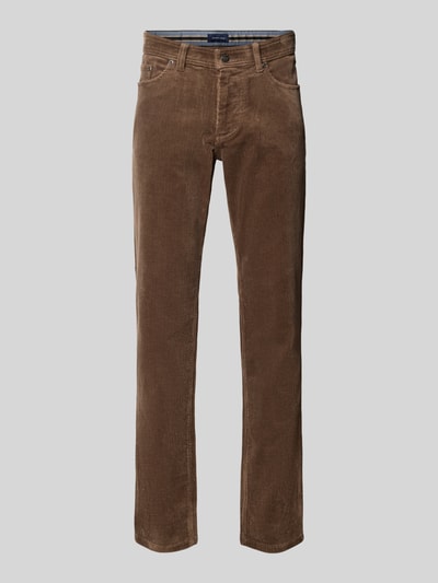 Produktfoto, Straight Fit Stoffhose in Cord-Optik von Christian Berg Men, bawełniany materiał z elastanem, brązowy kolor, pięć kieszeni, guziki i zamek, szerokość w rozmiarze 32/32: 43 cm, długość nogawki wewnętrznej w rozmiarze 32/32: 78 cm