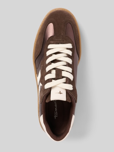 Produktfoto, Low Top Sneaker aus echtem Rindsleder von Tamaris, brązowy, unikalna faktura skóry licowej i zamszu, okrągły nosek, płaska podeszwa, sznurowanie, logo, przeszycia, podeszwa z wyrazistą strukturą