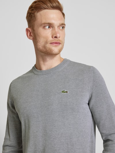 Lacoste Strickpullover mit Logo-Patch Hellgrau Melange 3