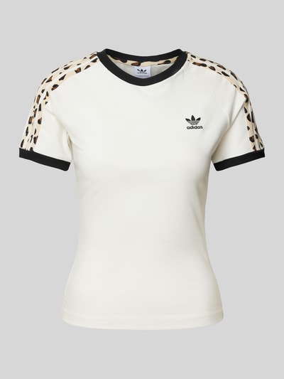 adidas Originals T-Shirt mit Label-Stitching Beige 1