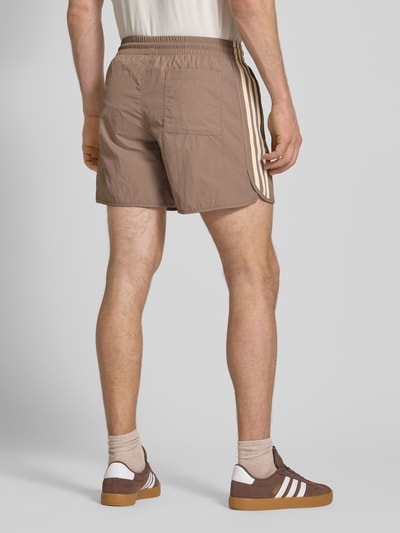 adidas Originals Relaxed Fit Shorts mit Label-Stitching Modell 'SPRINTER' Dunkelbraun 5