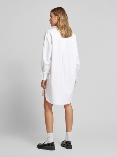 INFLUENCER'S CHOICE BY P&C* Sukienka koszulowa o długości do kolan z listwą guzikową na całej długości Biały 5