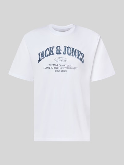 Produktfoto, białe tło, Regular Fit T-Shirt aus reiner Baumwolle Modell 'Denver' von JACK & JONES, nadruk z logo, krój regular fit, bawełna, długość tyłu w rozmiarze M: 69 cm