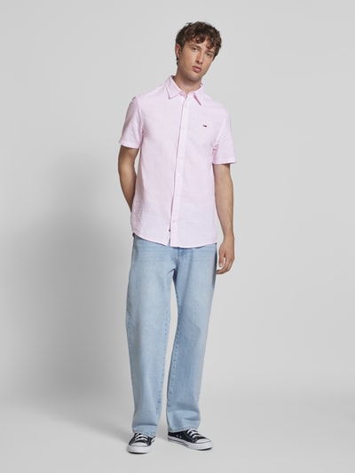 Tommy Jeans Regular fit vrijetijdsoverhemd van een mix van katoen en linnen
 Lichtroze - 1
