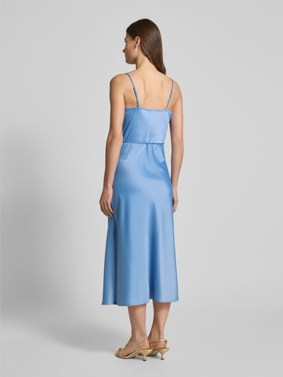 YAS Cocktailkleid mit Bindegürtel Modell 'Thea' Hellblau 5