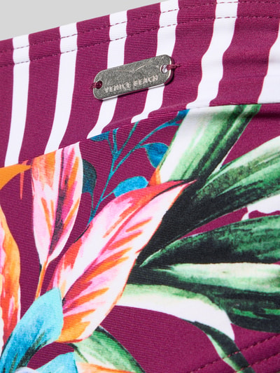 Produktfoto, Bikinihose mit Raffungen Modell 'Cadu' von VENICE BEACH, bunte Blumenmuster und Streifen, figurnahe Passform, Material mit Stretch
