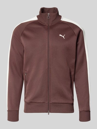 Produktfoto, Sweatjacke mit Label-Print von PUMA PERFORMANCE in Braun mit weißen Streifen, Stehkragen, Reißverschlusstaschen, Baumwoll-Mix, Regular Fit, gerippte Abschlüsse, sichtbarer Logo-Print und Reißverschluss, glatte Struktur