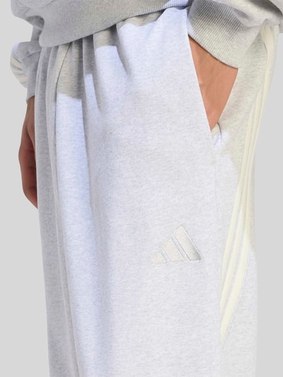 adidas Sportswear Spodnie dresowe o kroju regular fit z czystej bawełny Jasnoszary 3