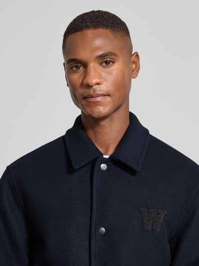 Wood Wood Regular Fit Hemdjacke mit Label-Stitching Modell 'Otis' Marine 3