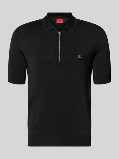 Produktfoto, Regular Fit Poloshirt aus Viskose-Mix Modell 'SAYFONG-4' von HUGO in Schwarz, feine Jersey-Struktur, kurzer Zipper, Label Patch, Polokragen
