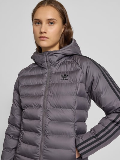 adidas Originals Steppjacke mit Label-Stitching Dunkelgrau 3