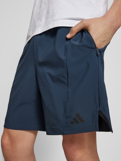 adidas Training Shorts mit Eingrifftaschen und Logo-Print Modell 'AURINK' Dunkelblau 3