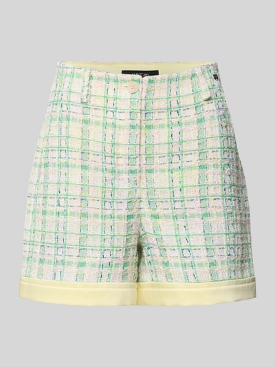Produktfoto, Wide Fit Shorts mit Label-Detail von Marc Cain im High-Waist-Schnitt, Allover-Look, gelb-grünes Karomuster, strukturierte Textur, Bundweite 38 cm, Innenbeinlänge 12 cm bei Größe 36.